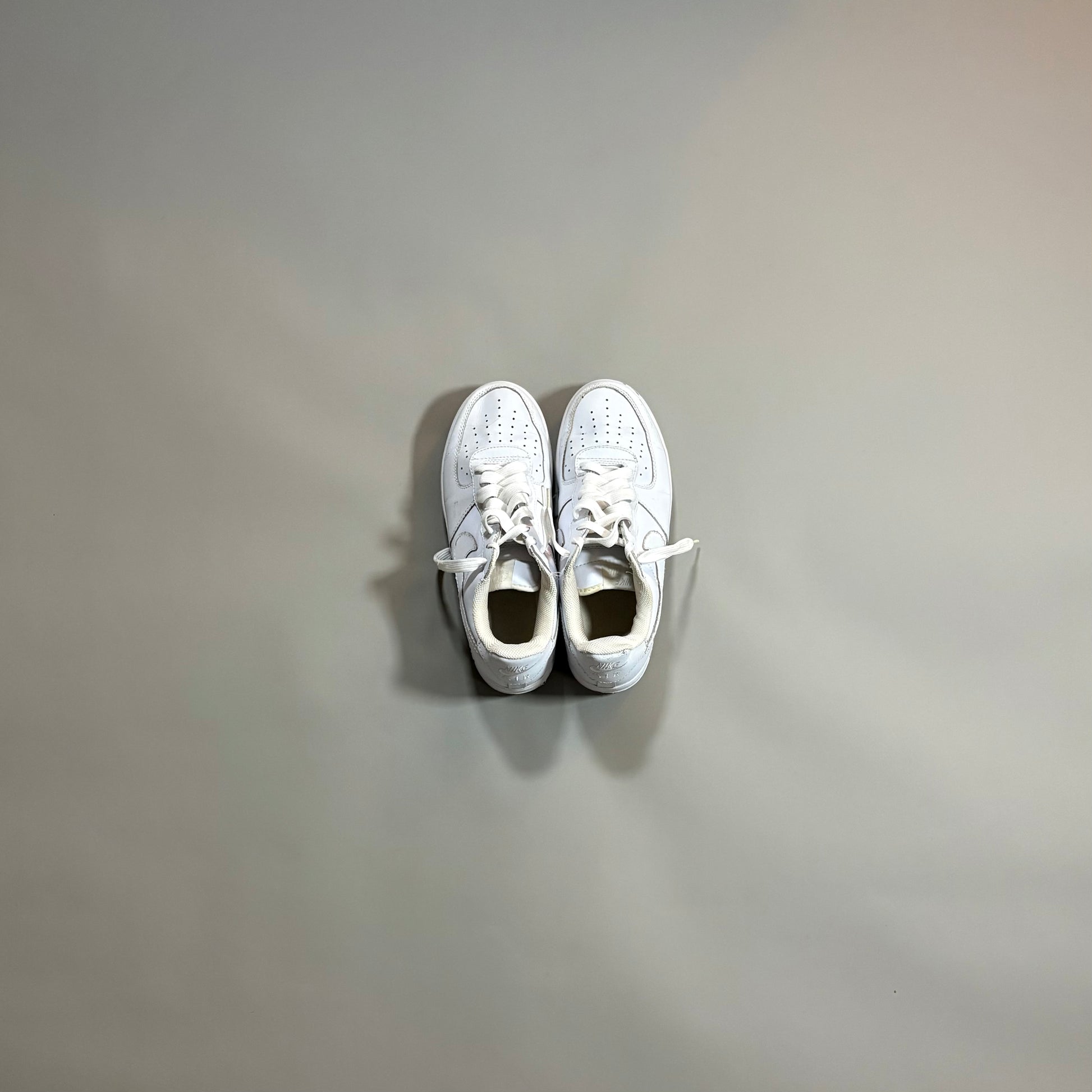 Nike Air Force 1 Size 9