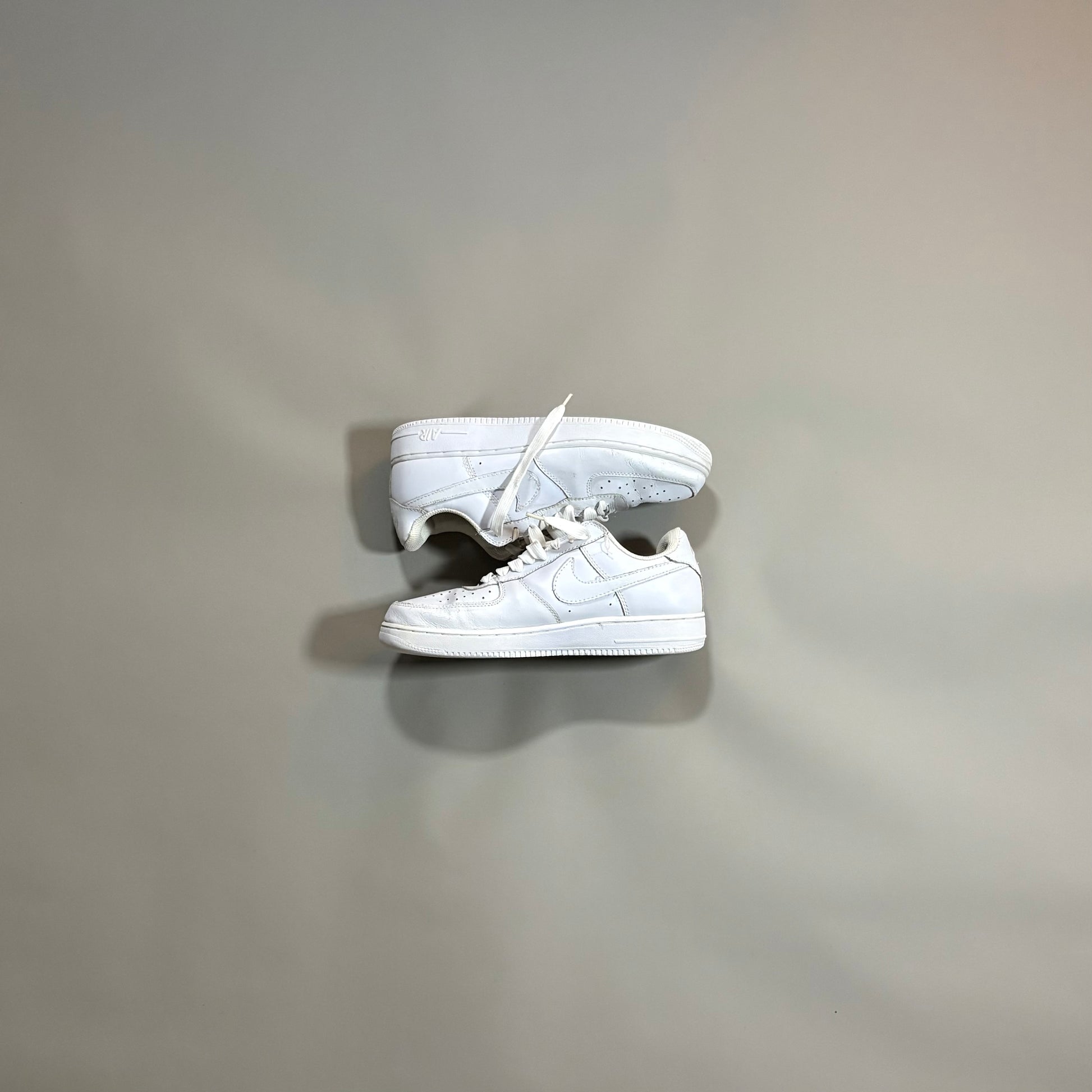 Nike Air Force 1 Size 9